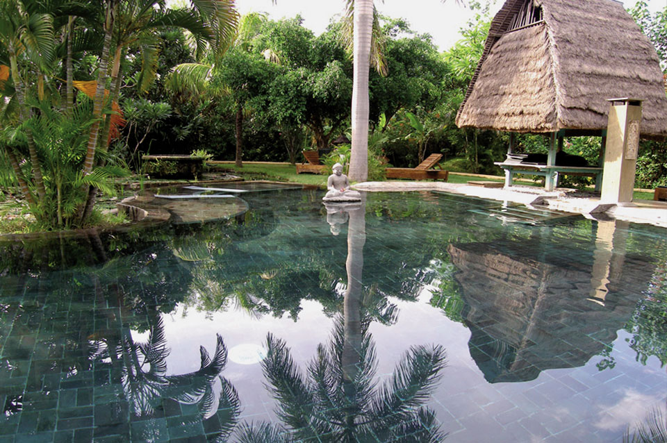 Tauchen Pondok Sari Beach & Spa Resort / Indonesien